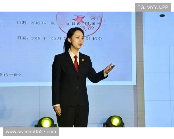 杨丽专访:从初学者到滑板高手的成长故事与心路历程