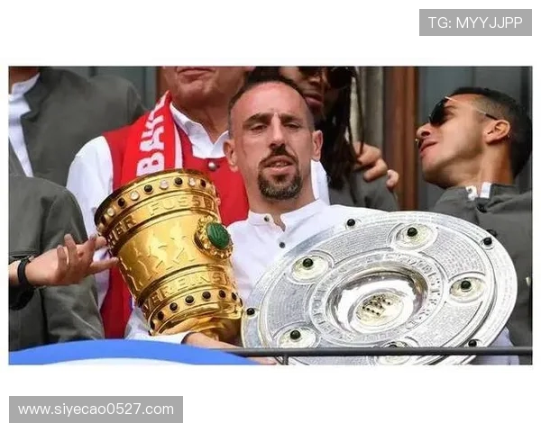 里贝里与齐达内的巅峰对决:足球历史上的传奇较量与技艺传承